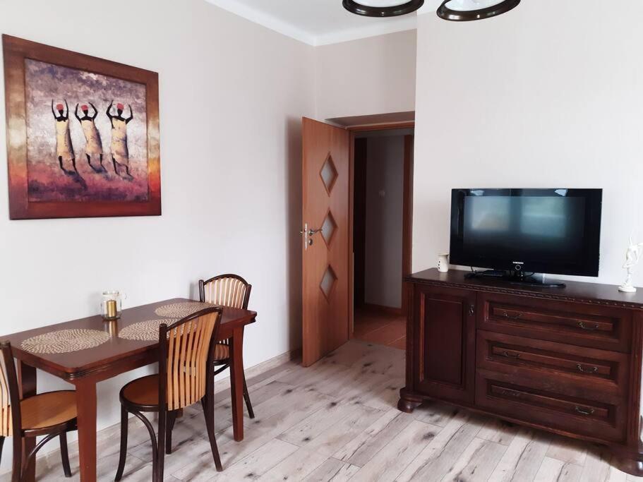 Zwirki Centrum Skierniewice Exteriör bild
